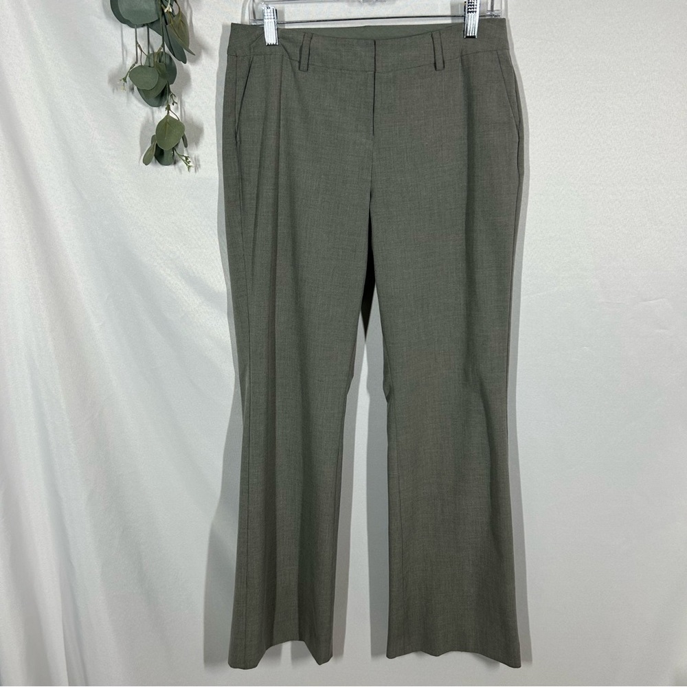 Isaac Mizrahi | Gray Trousers Bootcut Flared Career Wear Women’s Size 6